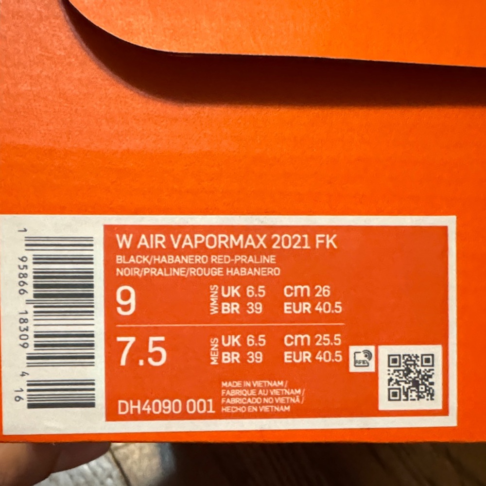 Nike Air Vapormax 2021 FK in Black and Red